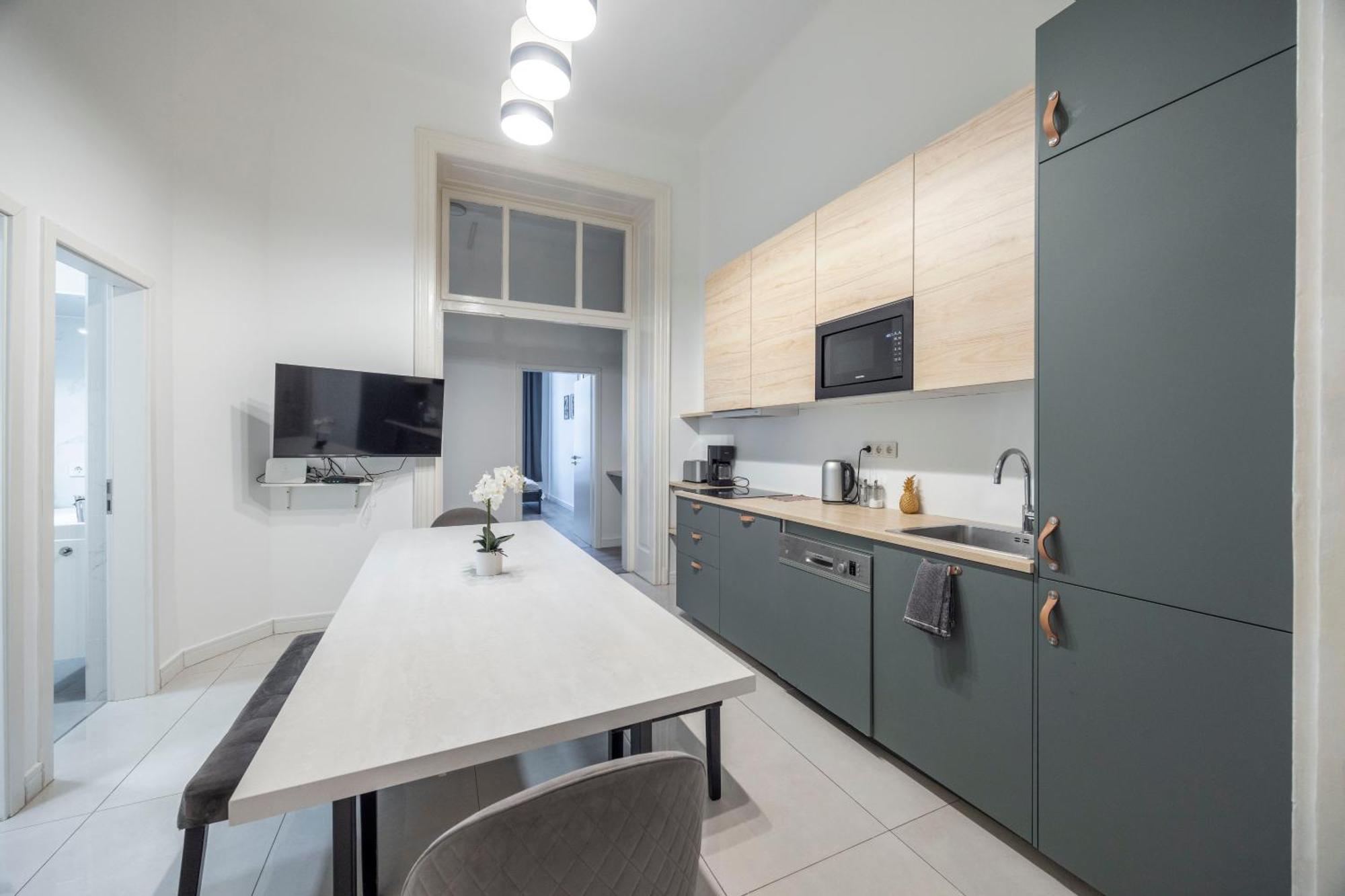 Spacious Cozy Home With 4Bedroom In The Heart Of Bp Budapešť Exteriér fotografie