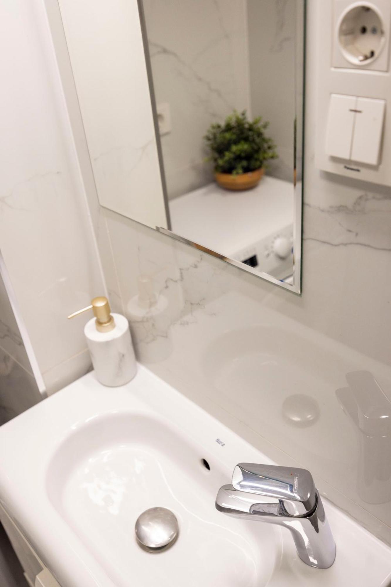 Spacious Cozy Home With 4Bedroom In The Heart Of Bp Budapešť Exteriér fotografie